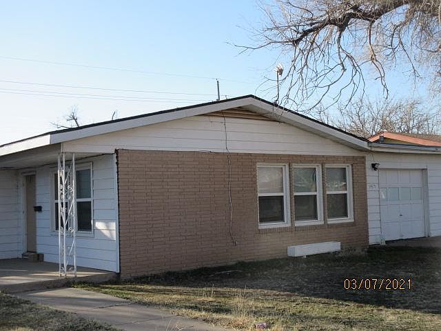 1st image of 1417 Williston St
