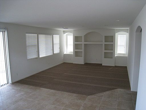 4th image of 18556 W Kolina Ln