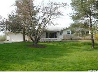 2643 Crestview Dr, Hinckley, OH 44233