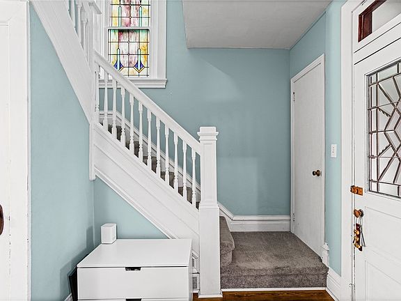 4th image of 312 Bellbrook St