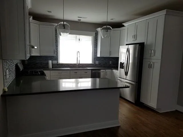 3 bed, 2.5 bath, 1622 sqft, $2,495 — Photo 3
