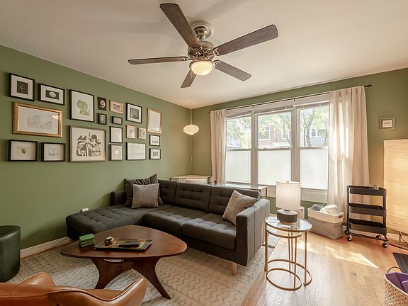 3rd image of 1931 N Francisco Ave APT 1