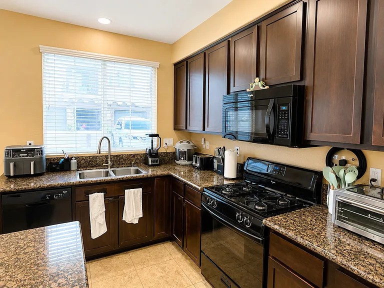 1665 Toledo Way #3 — Photo 10