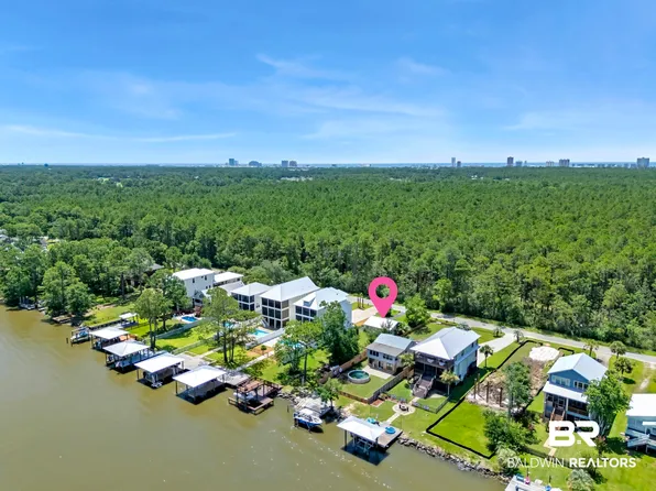 810 W Canal Dr, Gulf Shores, AL 36542