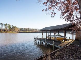 22382 Oakwood Rd, Albemarle, NC 28001