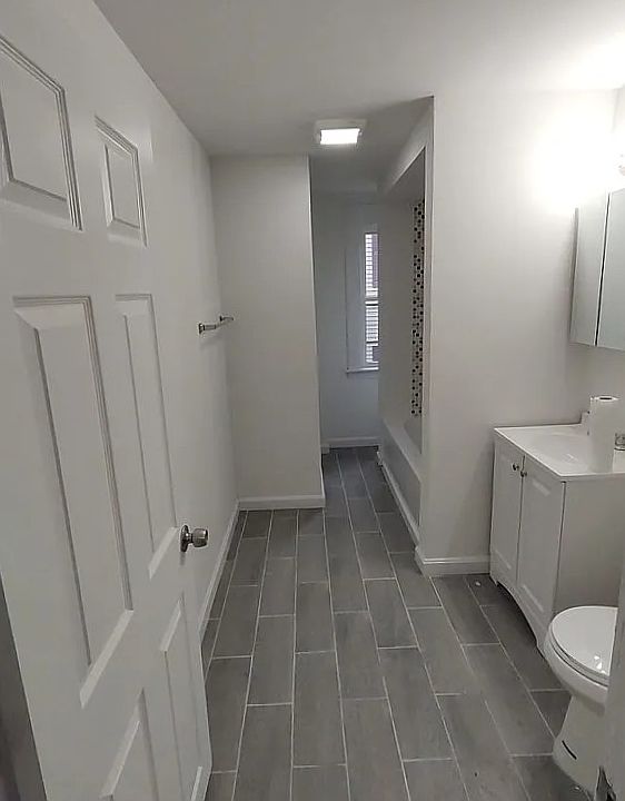 1st image of 14 Harlow St #1