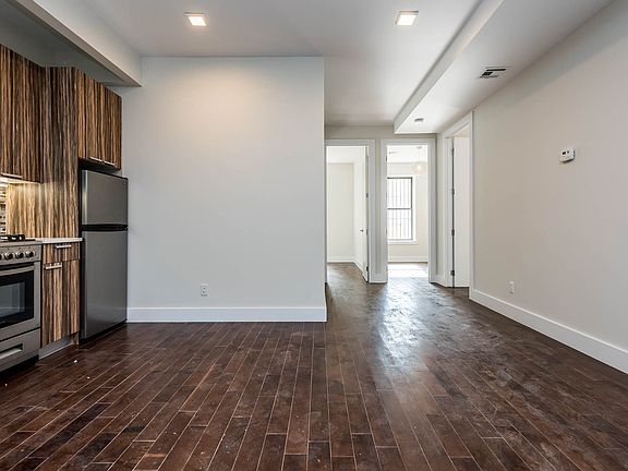 4th image of 316 Patchen Ave APT 1B
