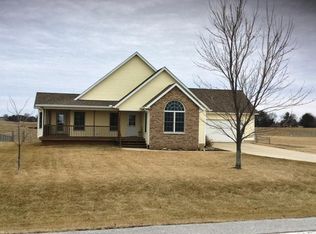 10003 113th Ave, Coal Valley, IL 61240