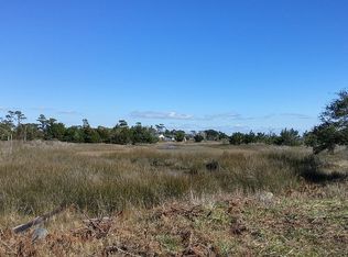 908 Calamanda Ct, Morehead City, NC 28557