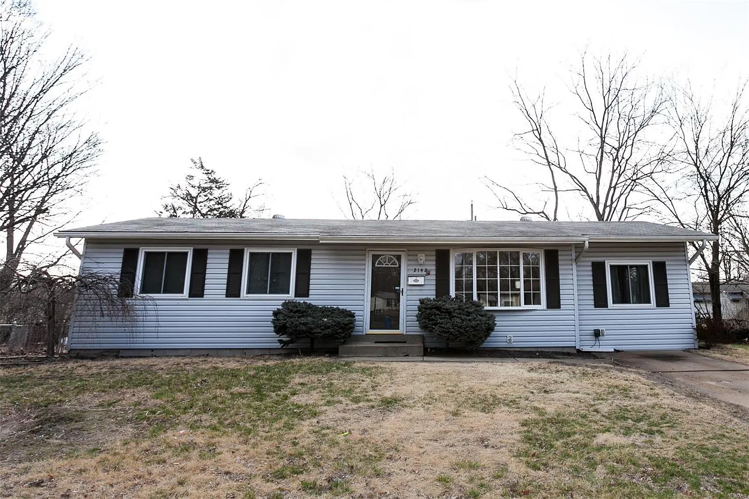 2142 Aristocrat Dr photo 1