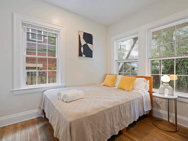 9400 Clifton Blvd #1 — Photo 20