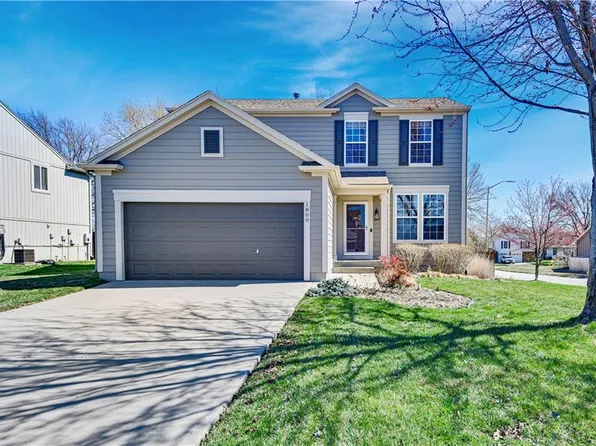 1800 W Fredrickson Dr, Olathe, KS 66061