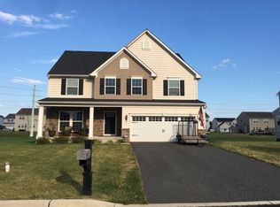 95 Fox Hollow Dr, Gilbertsville, PA 19525