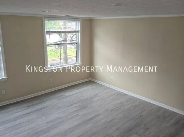 126 E Main St #1, Carlisle, KY 40311