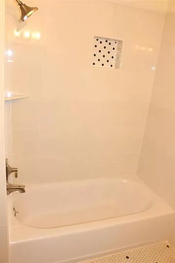 910 W York Ave — Photo 13