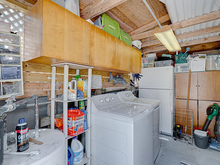 130 Plantation Ave #UPPER — Photo 33