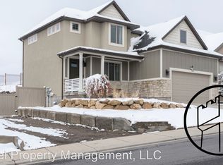 9109 N Club House Ln, Eagle Mountain, UT 84005