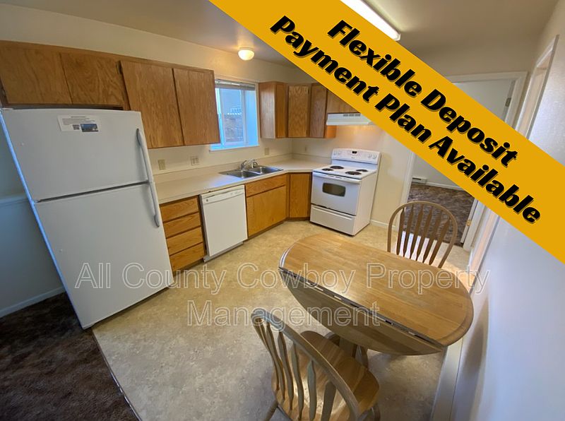 1st image of 1665 N 5th St APT 102