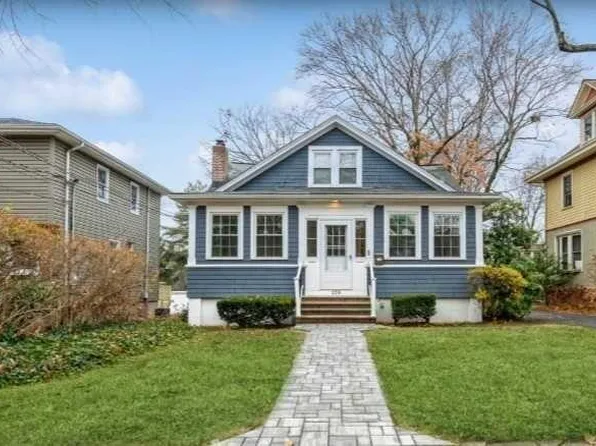 228 Carmita Ave, Rutherford, NJ 07070