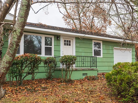 3rd image of 3806 Mark Twain Cir