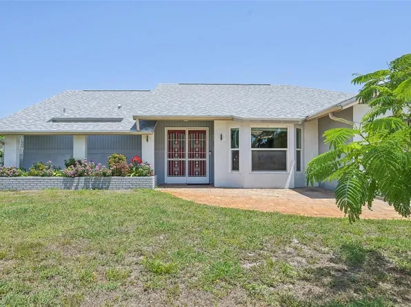 104 Hourglass Dr, Venice, FL 34293