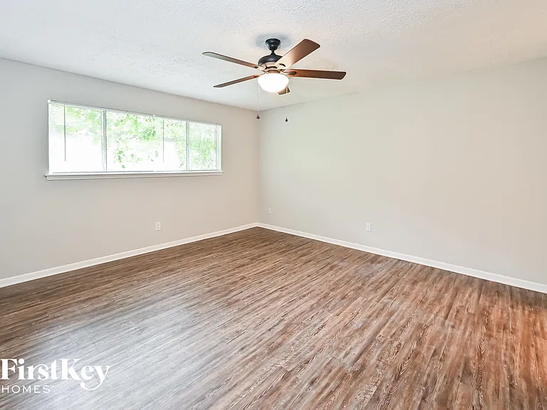 13706 Oleoke Ln — Photo 10