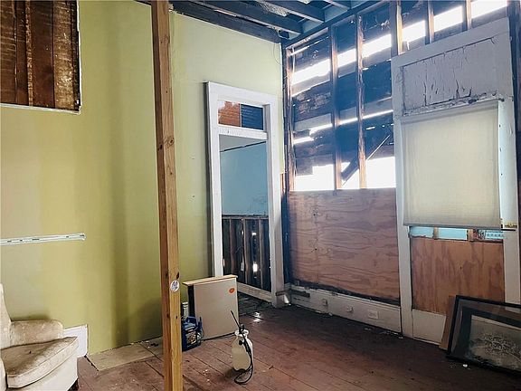 3rd image of 3110 Saint Ann St