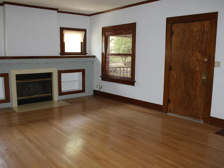 363 N Vassar St — Photo 3