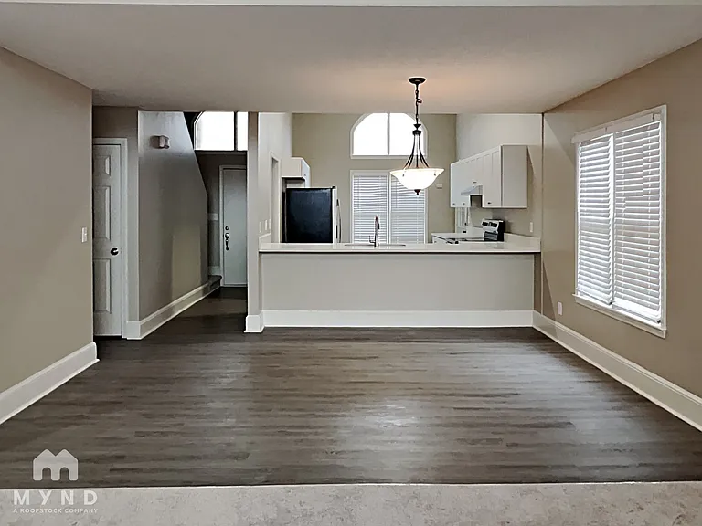 4015 Golfview Dr — Photo 5