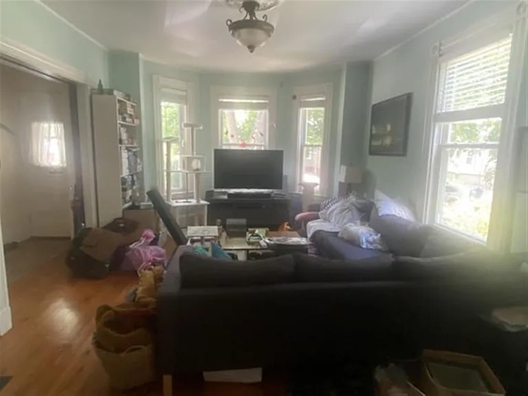 25 Francesca Ave #1 — Photo 3