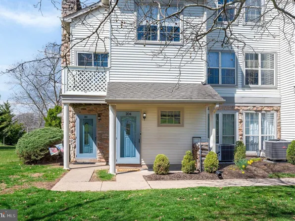 204 Remington Ct, Chalfont, PA 18914