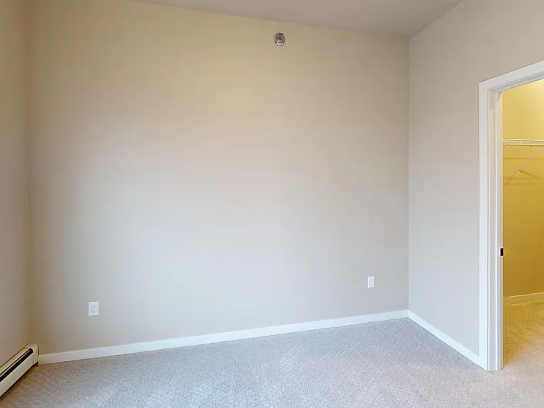 The Plains Apartments — Photo 41