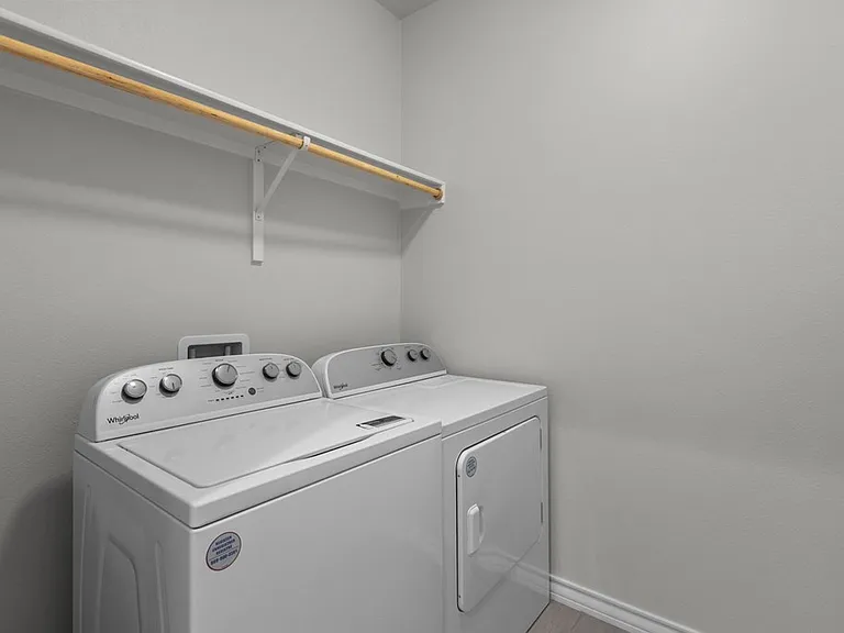 1003 Bromegrass St — Photo 11