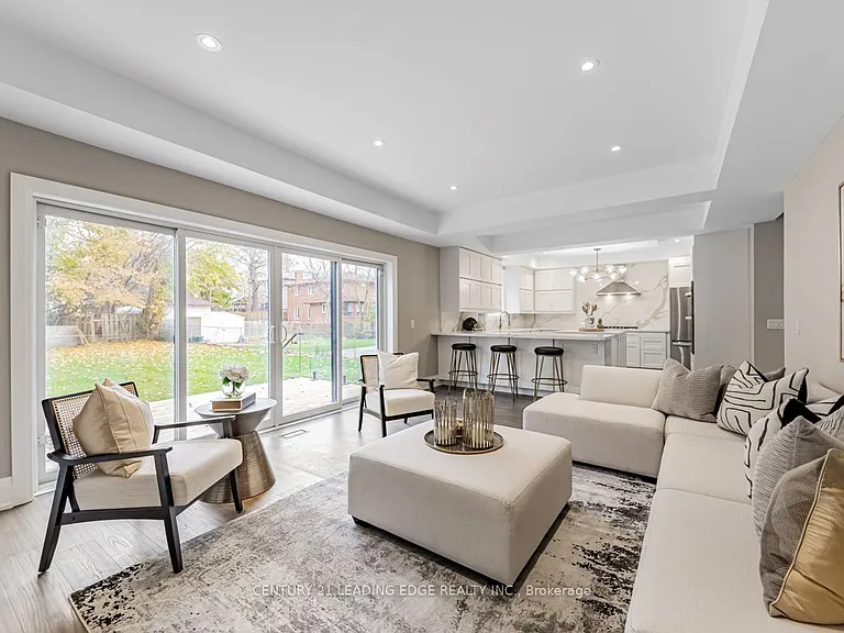 19 Donalda Cres #UPPER — Photo 16