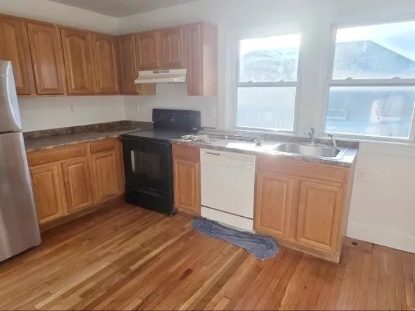 161-163 Trapelo Rd #2, Belmont, MA 02478