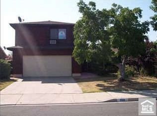 866 Pinehurst Dr, Lake Elsinore, CA 92530