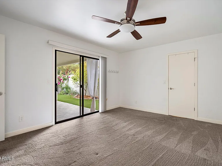 3069 E Cannon Dr — Photo 13