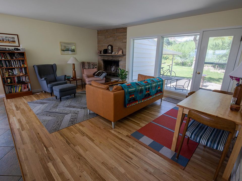 1st image of 3385 E Gregson Ave
