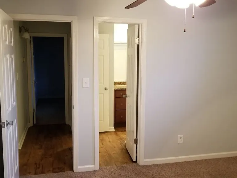 Springlake Apartments — Photo 15