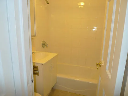Rented by Guidance Realty Corp. | media 4