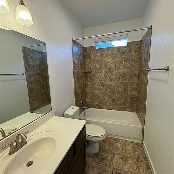 1925 Zach Scott St — Photo 13
