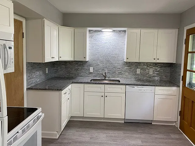 2 bed, $1,800 — Photo 3