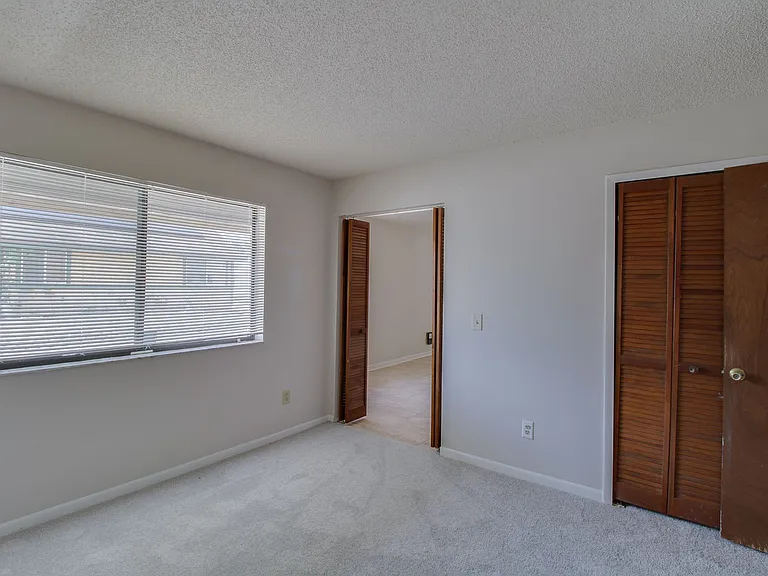 754 Forest St — Photo 10