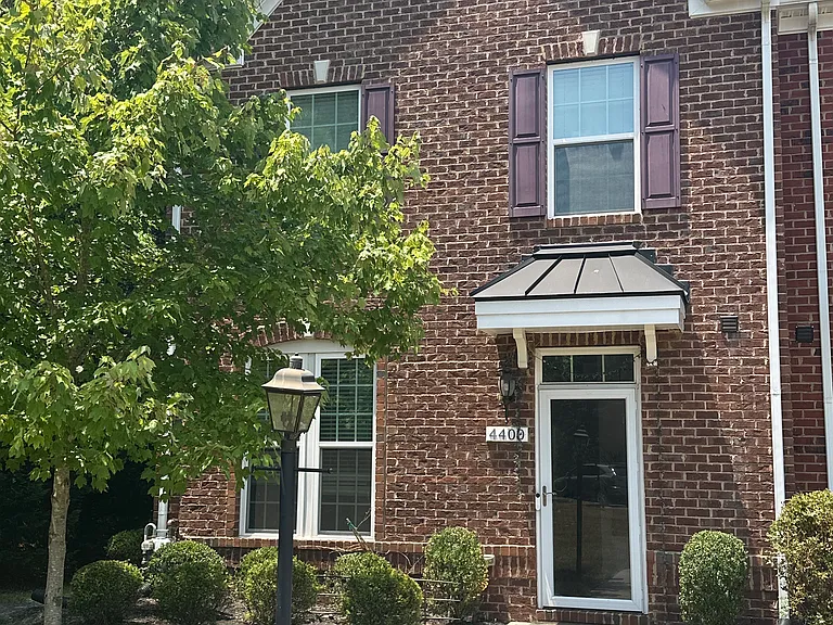 4400 Duncan Park Ln — Photo 2