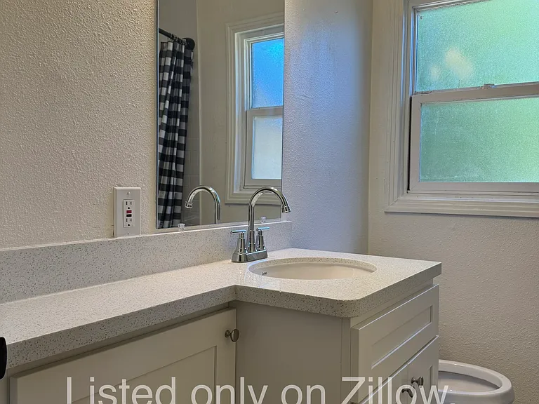 5536 Fruitridge Rd — Photo 9