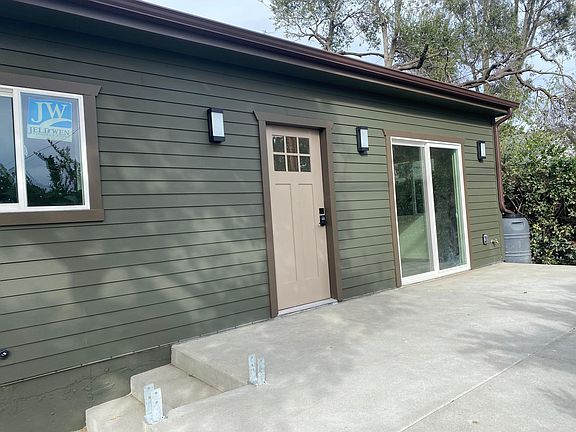 2nd image of 1-324 E Colorado Blvd #1