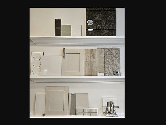 2nd image of 2 Limestone Cir