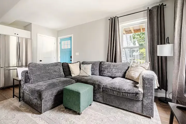 7 Burnside St #1 — Photo 4