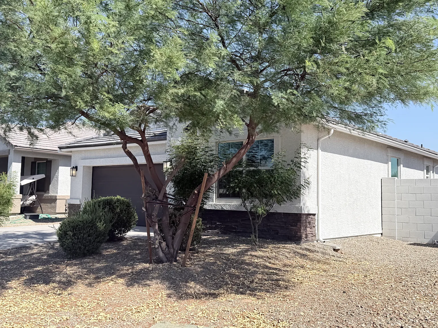 3 bed, 1866 sqft, $2,000 — Photo 3