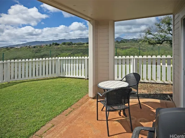 94-618 Lumiaina St #M103, Waipahu, HI 96797